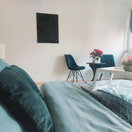 Central And Calm In Apartamento Aquisgrán