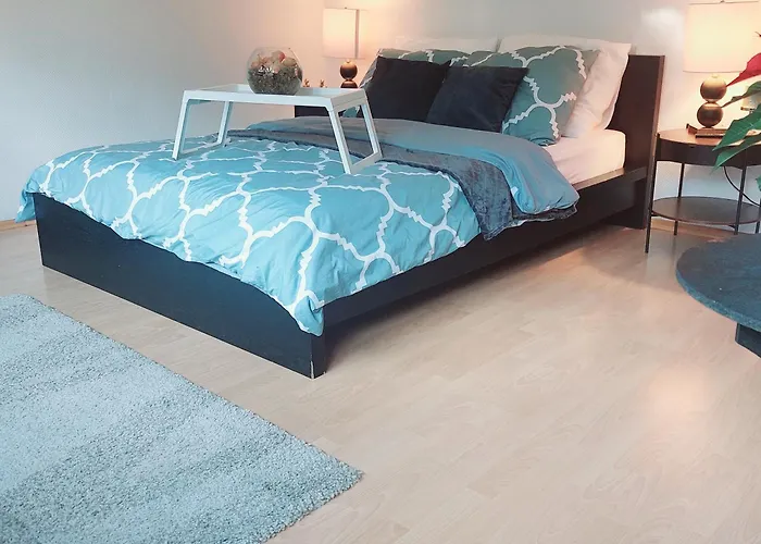 Central And Calm In * Akwizgran