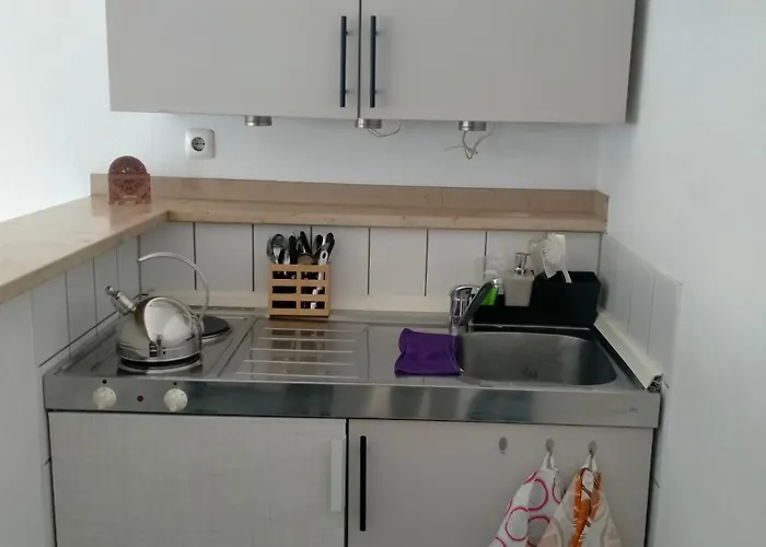 Central And Calm In Apartament *